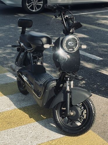 Elektrikli samokatlar: Ideal veziyyetdedir Tam zaretkaya 60-70 km gedir Tam zaretkani 5 saata — 6