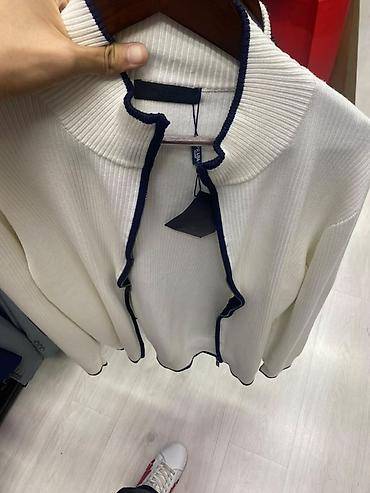 Кардиган, Трикотаж, Короткая модель, Осень-весна, Вязаная модель at lalafo.kg Кардиган, Трикотаж, Короткая модель, Осень-весна, Вязаная модель