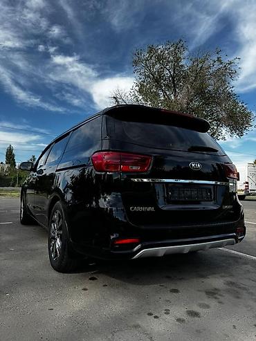 kiya bongo: Kia Carnival: 2018 г. — 3