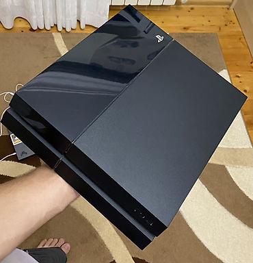 Sony PlayStation 4 (PS4) 500gb Şəkildə görünən kimidir, yeni kimidir lalafo.az -da Sony PlayStation 4 (PS4) 500gb Şəkildə görünən kimidir, yeni kimidir