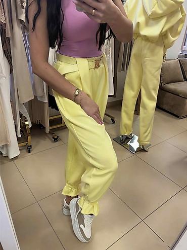 Pantalone: ✅Ženske široke pantalone sa karnerima na nogavicama i kaišem
✅2400 din — 8