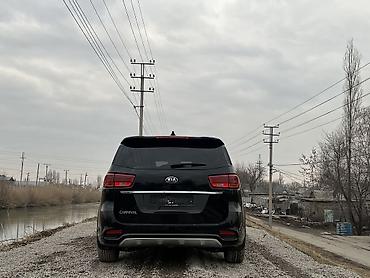 карнивал продаю: Kia Carnival: 2020 г., Дизель — 6