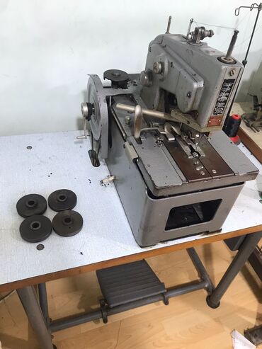 Tikiş maşınları: Tikiş maşını Minerva, İşlənmiş,Elektromexaniki, 3 saplı, Ödənişli çatdırılma