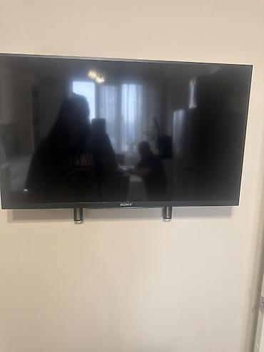 ТВ и видео: Телевизор Sony, без YouTube (не смарт-ТВ). Основные характеристики: - — 1