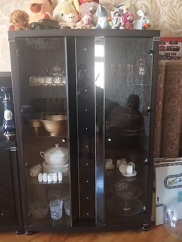 tumbucqa: Qonaq otağı mebel dəsti Tərkib: - Bufet/vitrin modulu: - — 3