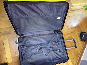 Putni koferi i torbe: Tvrdi kofer na točkiće – veličina velika. oko 75 45 30 — 10