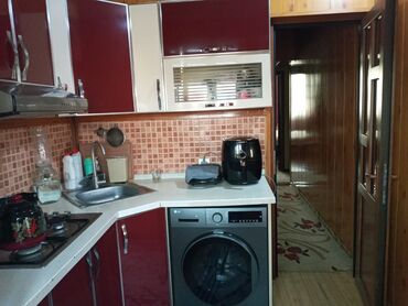 Köhnə tikili: 5 in 2 si .5 otaqli ev satilir
Lökbatan qesebesi -da lalafo.az — 7 Köhnə tikili: 5 in 2 si .5 otaqli ev satilir
Lökbatan qesebesi — 7