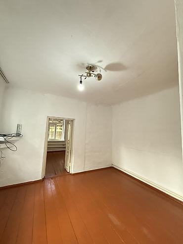 Продажа полдома: Продаётся полдома❗️ ✅️2,3 соток ✅️Район:Рабочий городок ✅️Общая — 1