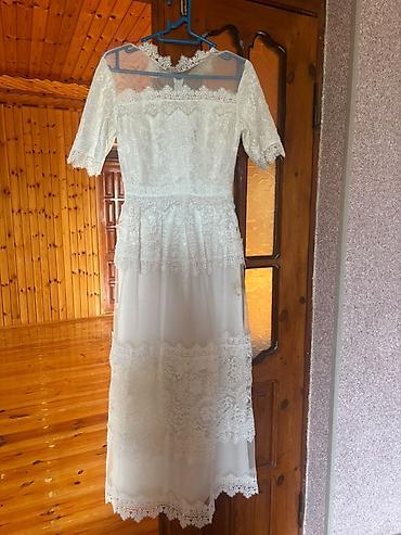 mor rəng: Ağ rəngli zərif krujeva don - Model: ağ rəng, midi uzunluq - Parça — 1