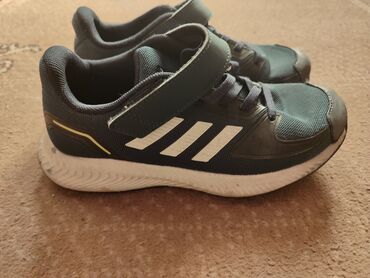 Dečija obuća: Adidas, Veličina - 33
