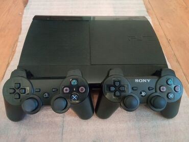 satılık playstation 4: Sony Playstation 3 super slim modeli 500GB. Ideal veziyyetde. Hec bir