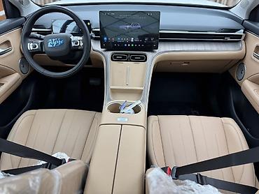 byd e2 2022: Zeekr : 1.5 л | 2026 г. Кроссовер — 8