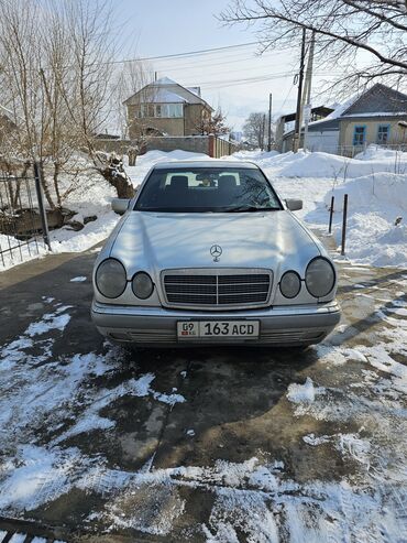 Mercedes-Benz: Mercedes-Benz E-Class: 1997 г., 3.2 л, Автомат, Газ, Седан