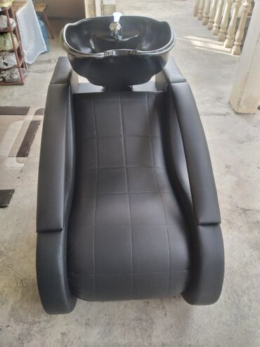 Salon, tibbi mebel dəsti: Gözəllik salonu üçün mebel dəsti Tərkib: - Saç yuma stolu: qara — 46