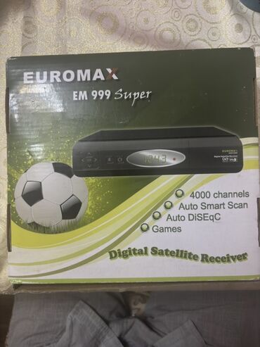 антенна спутниковая: Euromax EM 999 Super modeli rəqəmsal peyk qəbuledicisi. Bu qəbuledici