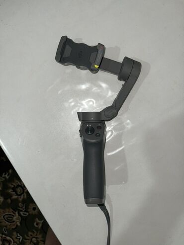 Другие аксессуары для фото/видео: Стабилизатор для смартфона DJI Osmo Mobile 3 (серия OM) Брали новым
