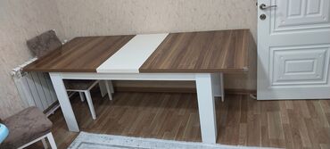 acilib baglanan stollar: Qonaq masası, İşlənmiş, Açılan, Dördbucaq masa, Türkiyə
