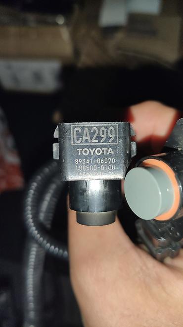 park radarı: Toyota RAV4, 2021 il, Orijinal, ABŞ, İşlənmiş — 4