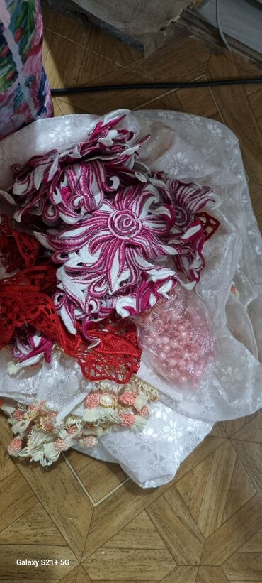 Аксессуары для шитья: Продаю остатки швейной фурнитуры за паке