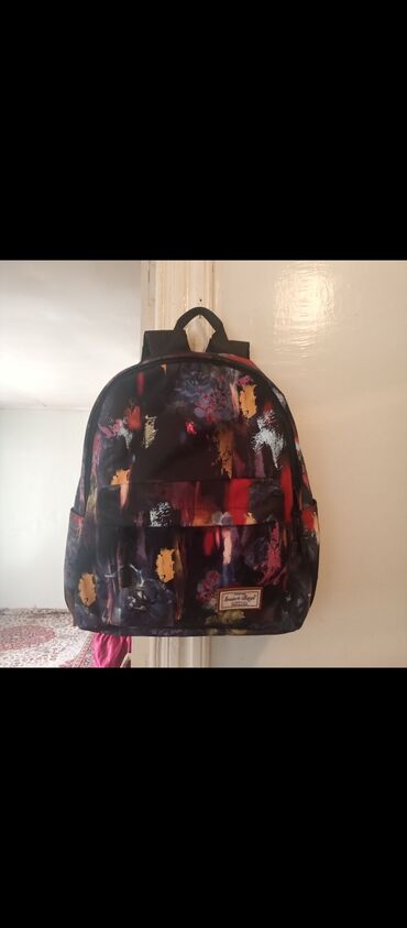 Rəngli naxışlı Smart Bags bel çantası. - Dizayn: Qara fon üzərində