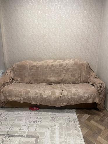 круглый стул: Комплект мягкой мебели: диван и кресло - Форм-фактор: классический — 1