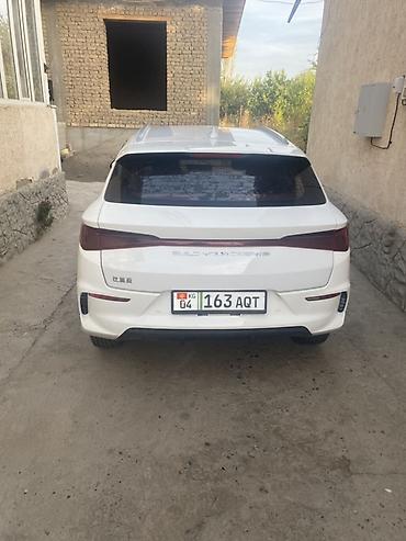 BYD: BYD E2: 2021 г., Робот, Электромобиль, Хэтчбэк — 3