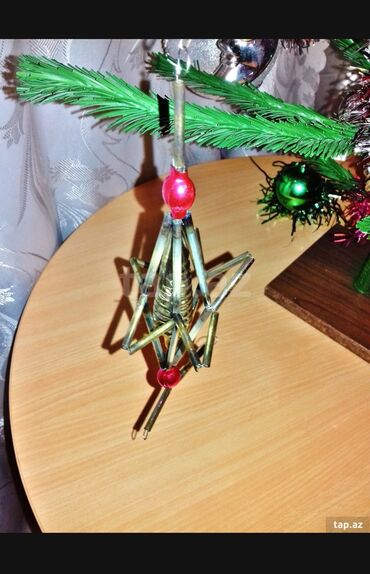 Yeni il oyuncaqları və bəzəkləri: SSSR dövrünün yeni il aksesuarları. Şəkillərin ardıcılığı ilə — 8