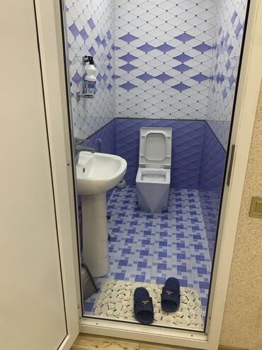 Otaqların uzunmüddətli kirayəsi: Oglan otaq yoldaşı axtarılır temizkar olsun Qarayev metrosuna 10 deq — 9