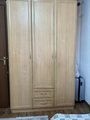 купить бу шкаф: Шкаф для одежды, Б/у, Прямой