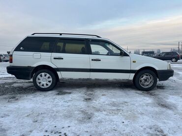 машина капейка: Volkswagen Passat: 1993 г., 1.8 л, Механика, Бензин, Универсал