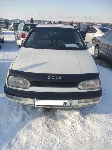 Volkswagen: Volkswagen Golf: 1993 г., 1.8 л, Механика, Бензин, Хэтчбэк