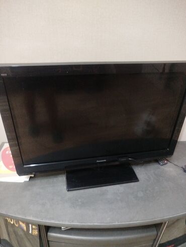 82 ekran smart tv wifi: Televizor Panasonic 82"