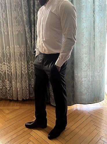 Kişi geyimləri: Smokinq, beylik kostyum. 1 defe istifade edilib. Yeniden sechilmir — 4