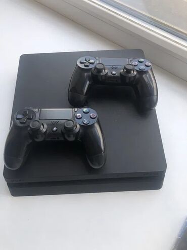 диск юфс 4: Ps4 Slim Прошитая 400GB + 2 джойстика В комплекте идёт 5 дисков