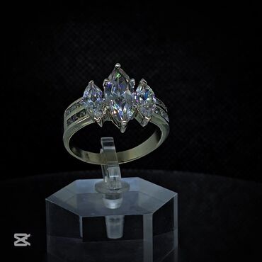 tek qaş üzüklər: Помолвочные, Кольцо, Белое золото