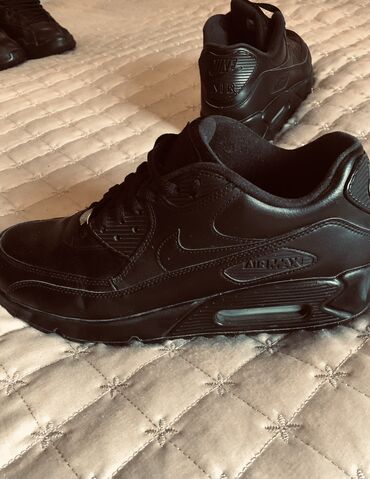 nike air: Мужские кроссовки, 43, Nike, Б/у, цвет - Черный, Самовывоз