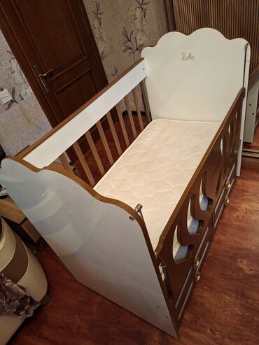 usaq ucun yellencekler qiymetleri: Для девочки и мальчика, Б/у, Колыбель, С матрасом