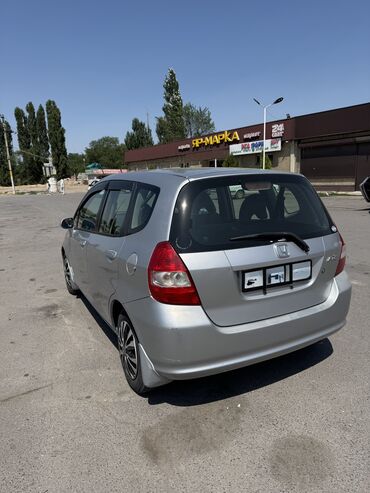 corolla runx: Honda Fit: 2003 г., 1.3 л, Вариатор, Бензин, Хэтчбэк