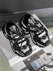 Women's Sneakers and athletic shoes: 41 — 15