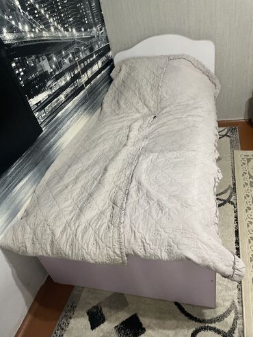двухяросные кровати: Кровать