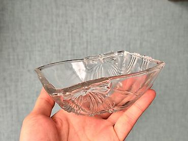 Наборы посуды: Продаю: 1.Салфетница( состояние новой) 2.Пепельница -150 с — 19