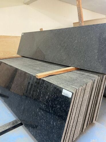 Фасадные гранитные плитки: Размер: Другой размер мм, Серый — 23