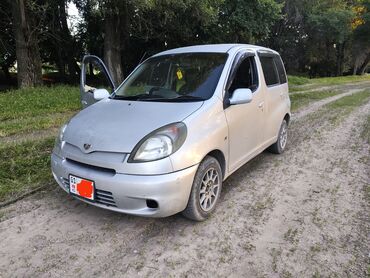 rd 1: Toyota Funcargo: 2000 г., 1.3 л, Автомат, Бензин