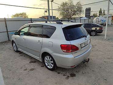 буксир: Toyota Avensis Verso: 2002 г., 2.4 л, Автомат, Бензин, Минивэн — 2
