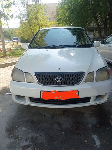 Toyota: Toyota Gaia: 2002 г., 2 л, Автомат, Бензин, Минивэн