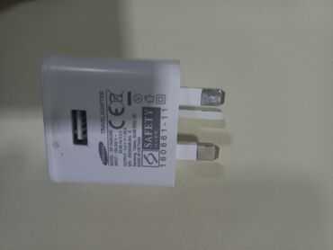original samsung adapter in Azərbaycan | KABELLƏR VƏ ADAPTERLƏR: Samsung adapter. Orjinaldi. Samsung telfonun ustunen cixib. Metroya