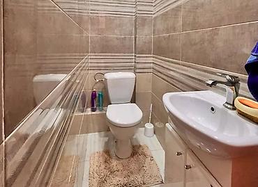 Долгосрочная аренда домов: 350 м², 7 комнат — 16