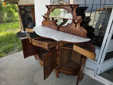 Stilske komode: Odlicno stanje dobro ocuvano. Duzina 160 cm Dubina 70 cm Visina 170 cm na lalafo.rs — 12 Stilske komode: Odlicno stanje dobro ocuvano. Duzina 160 cm Dubina 70 cm Visina 170 cm — 12