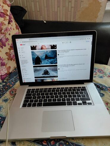 macbook купить: İşlənmiş Apple MacBook, 15 ", Intel Core i7, 512 GB, Ünvandan götürmə