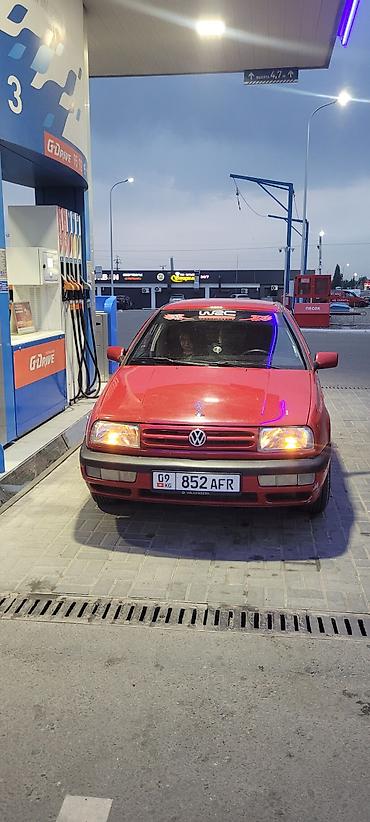 морда венто: Volkswagen Vento: 1992 г., Бензин, Седан — 3